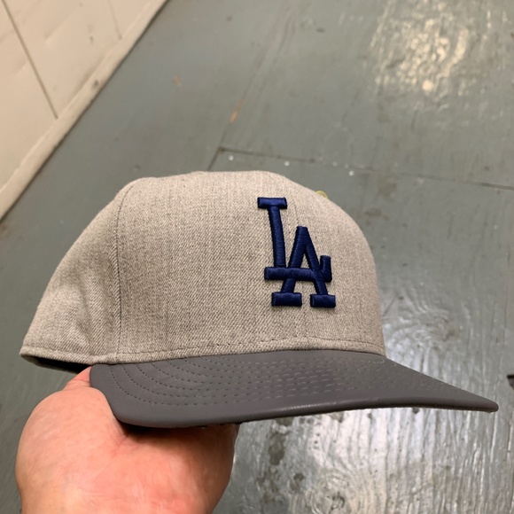 New Era Dodgers Los Angeles Baseball Hat Grey MLB 7 1/8 Summer Cap Outdoor - Picture 2 of 8